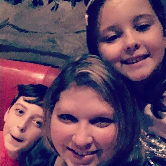 Meet your Posher, Amy - Picture 1 of 1